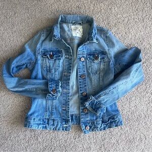 H&M Fitted Light Blue Denim Jacket